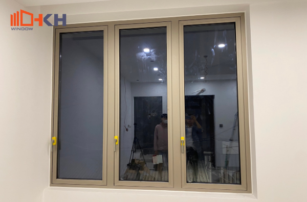 Cửa sổ mở quay nhôm xingfa nhập khẩu