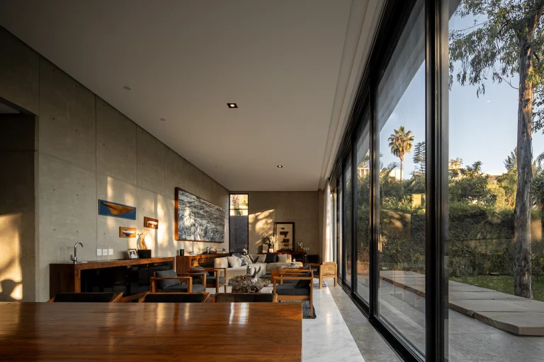 HKH WINDOW chuyên giải pháp cửa nhôm ven biển - Cửa nhôm chống muối măn